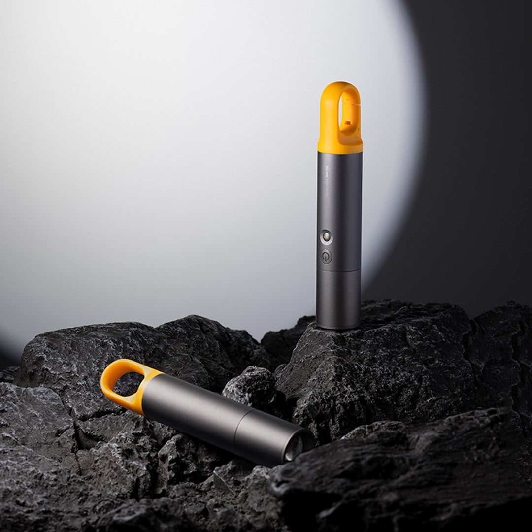 Lumen Bright Stepless Zoom Camping Flashlight